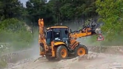 Denizli'de sağanak yağış etkili oldu