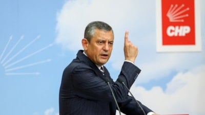 Özgür Özel, CHP'nin grup başkanı oldu