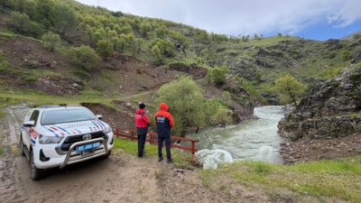 Muş'ta dereye düşen Gülsima'yı arama çalışmaları sürüyor