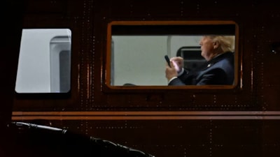 Donald Trump’ın çıkarmaya hazırlandığı telefon, piyasaya sürülemeden skandala karıştı