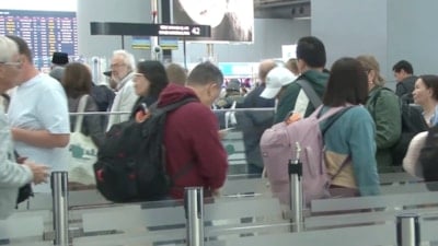 Kurban Bayramı tatilinin ilk gününde İstanbul Havalimanı'nda yoğunluk oluştu
