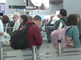 Kurban Bayramı tatilinin ilk gününde İstanbul Havalimanı'nda yoğunluk oluştu