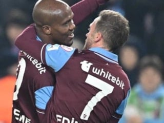 Trabzonspor'da iki ayrılık birden: Nwakaeme ve Edin Visca'ya veda