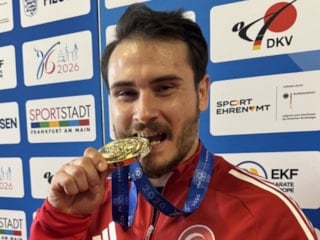 Enes Özdemir, altın madalyanın gurunu yaşıyor