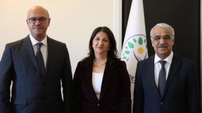 DEM Parti İmralı Heyeti, Öcalan'la görüşmek üzere yola çıktı