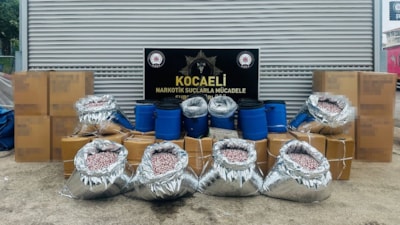 Kocaeli’de uyuşturucu operasyonu: 40 milyon uyuşturucu hap üretimi engellendi