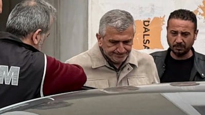 İçişleri Bakanlığı: Akçakoca Belediye Başkanı Fikret Albayrak görevden uzaklaştırıldı
