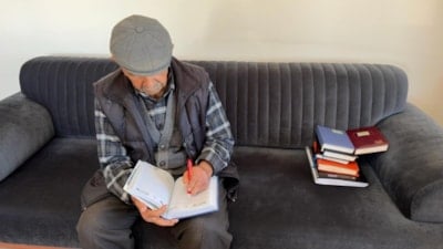 Bu bir hastalık! 59 yıldır tutuyor: "Askerde alıştım"