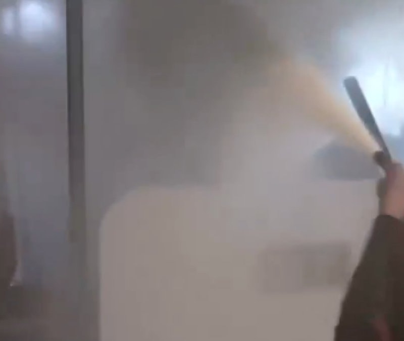 Ekrem İmamoğlu destekçileri polise saldırı anlarını edit yaparak paylaştı