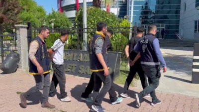 Adıyaman'da çaldıkları paralarla dövme yaptırdılar