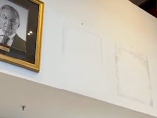 CHP genel merkezinden Özgür Özel'in fotoğrafı ve adı kaldırıldı