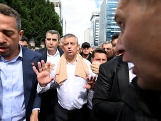 Özgür Özel'in TBMM'ye yürüyüşü sırasında yaşananlara ilişkin soruşturma