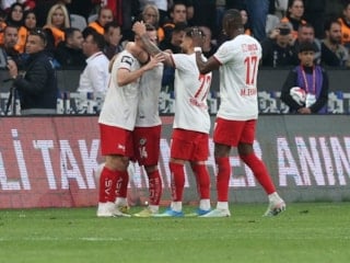 Esenler Erokspor’u yenen Çorum FK Süper Lig’e yükseldi