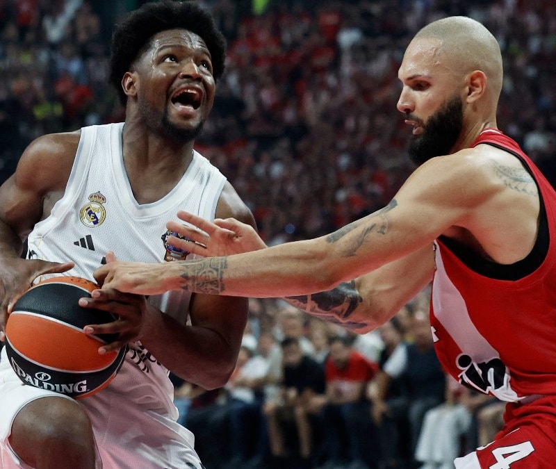 Olympiakos, EuroLeague'de 13 yıl sonra şampiyon oldu