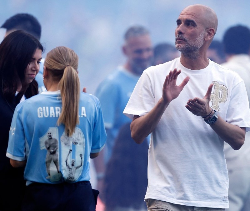 Manchester City, sahasında Aston Villa'ya yenildi