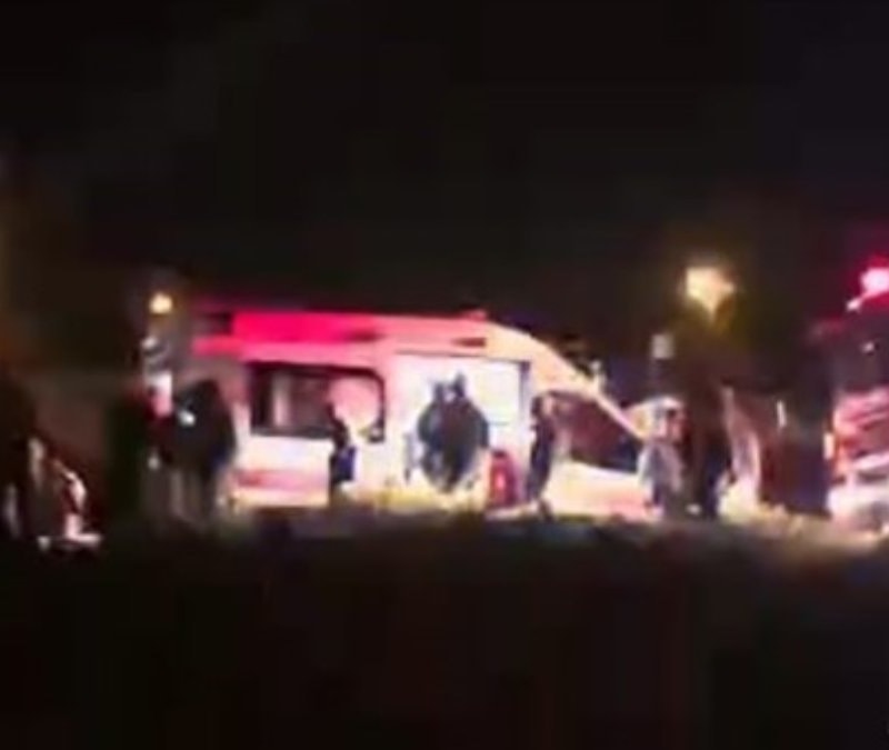 Batman’da otomobil şarampole yuvarlandı: 3’ü ağır 4 yaralı