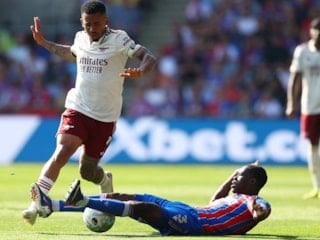 Şampiyon Arsenal, Crystal Palace'ı deplasmanda yendi