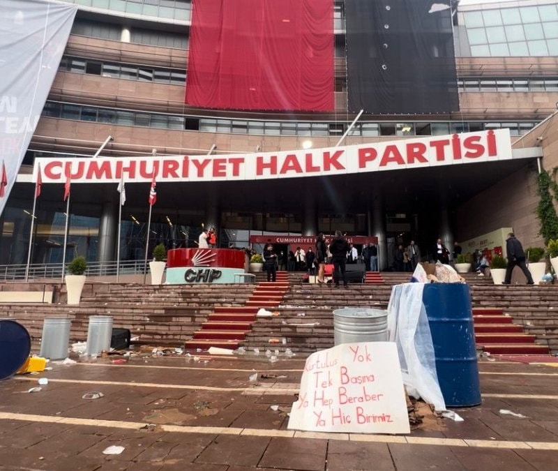 CHP Genel Merkezi tahliye sonrası görüntülendi