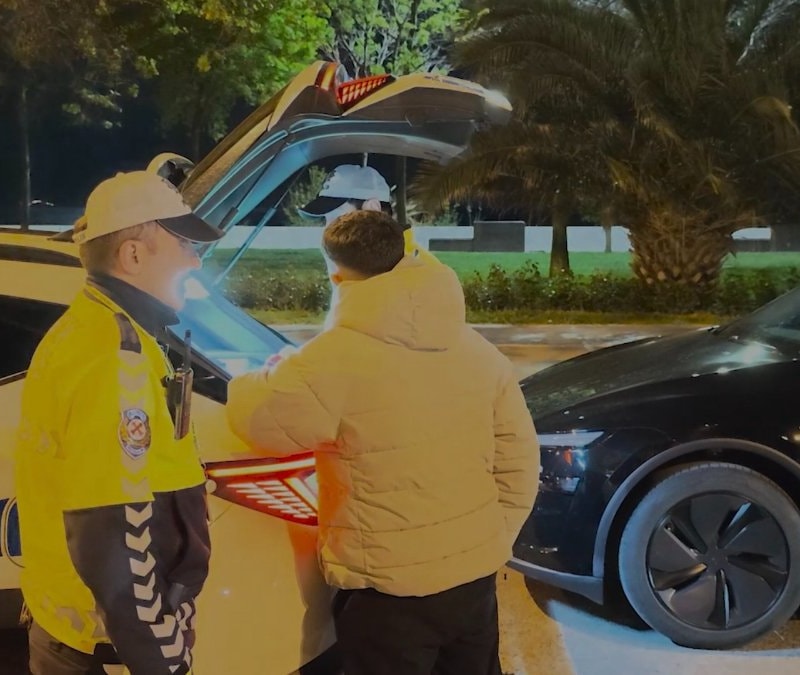 İstanbul'da drift şovu yapan sürücüler yakalandı