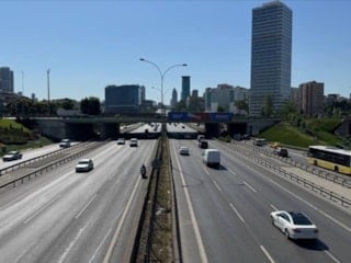 İstanbul'da trafik yoğunluğu yüzde 9