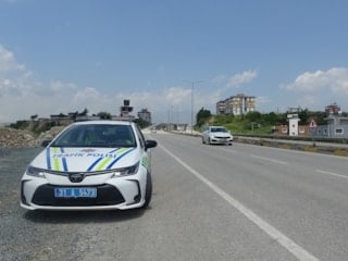 Hatay'da ilk kez trafik cezası yedi: Polis ekiplerini tebrik etti