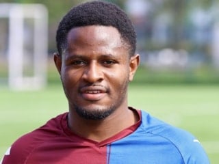 Bacağını trafik kazasında kaybeden Fungula, futbol ile hayata tutundu