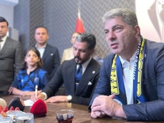 Hakan Safi'den Aziz Yıldırım'a olay gönderme
