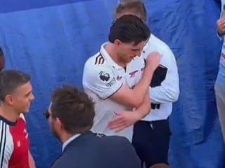 Eski takımının küme düştüğünü gören Declan Rice yıkıldı