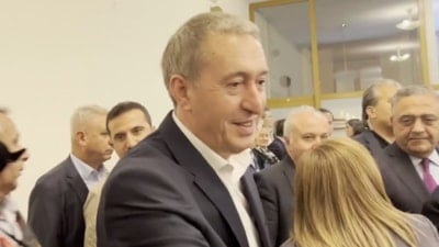 Tuncer Bakırhan'a 'Özgür Özel ile mi Kılıçdaroğlu’yla mı bayramlaşacaksınız?' sorusu