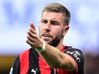 Fenerbahçe ve Galatasaray, Strahinja Pavlovic'i istiyor