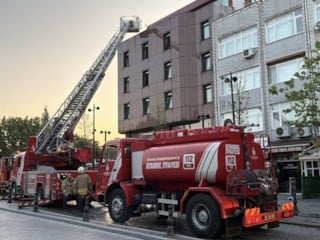 İstanbul'da otelde çıkan yangında bir kişi hayatını kaybetti