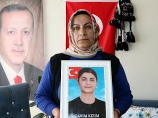 Van'da evlat nöbetindeki annenin buruk bayramı