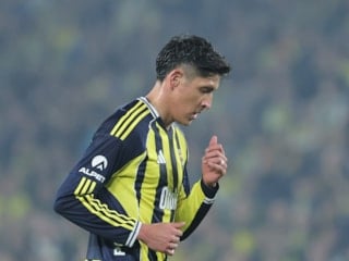 Edson Alvarez, İngiltere Championship'te oynamak istemiyor