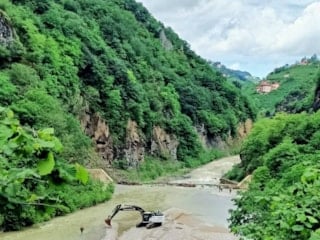 Giresun'da balık tutmak isterken akıntıya kapıldı