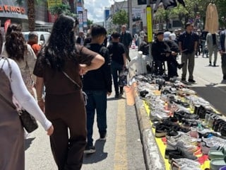 Van'da arife günü nedeniyle caddelerde yoğunluk oluştu