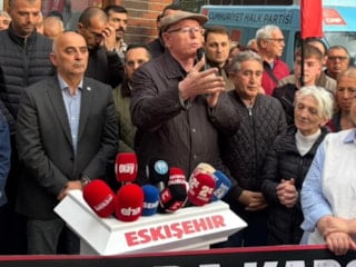 CHP'li Belediye Başkanı, Kemal Kılıçdaroğlu'nu eleştirmek isterken Atatürk'e hain dedi