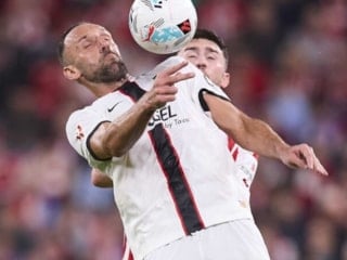 Fenerbahçe ve Galatasaray'a Vedat Muriç transferinde dev rakip