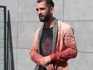 Adana’da acemi kasap kurban yerine kendini kesti