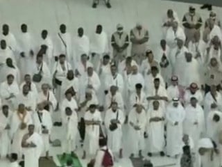 Mekke’de bayram hareketliliği: 1,7 milyon Müslüman Mescid-i Haram’da