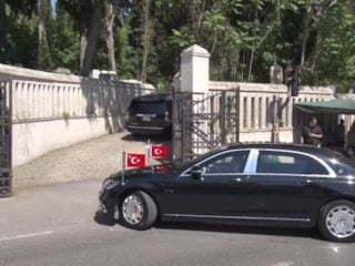 Cumhurbaşkanı Erdoğan, Karacaahmet'teki aile kabristanını ziyaret etti