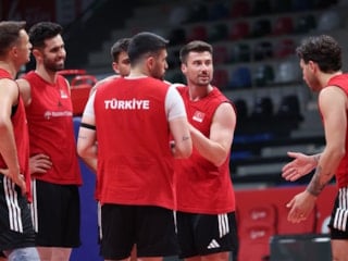 A Milli Erkek Voleybol Takımı, İtalya'da hazırlık maçlarına çıkacak