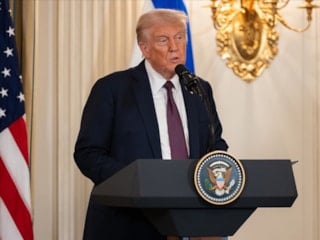 Donald Trump, Beyaz Saray’a dövüş kafesi kurduruyor