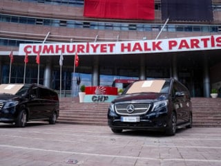 CHP'li vekiller Whatsapp'ta küfürleşti: Grupları ayırdılar
