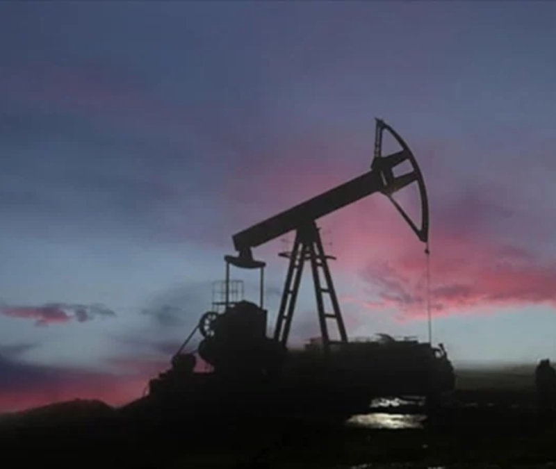 Brent petrolün varili 94,72 dolara yükseldi: Karşılıklı saldırılarla tekrar yükselişe geçti