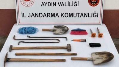 Aydın'da sit alanında kaçak kazıya suçüstü: 3 gözaltı