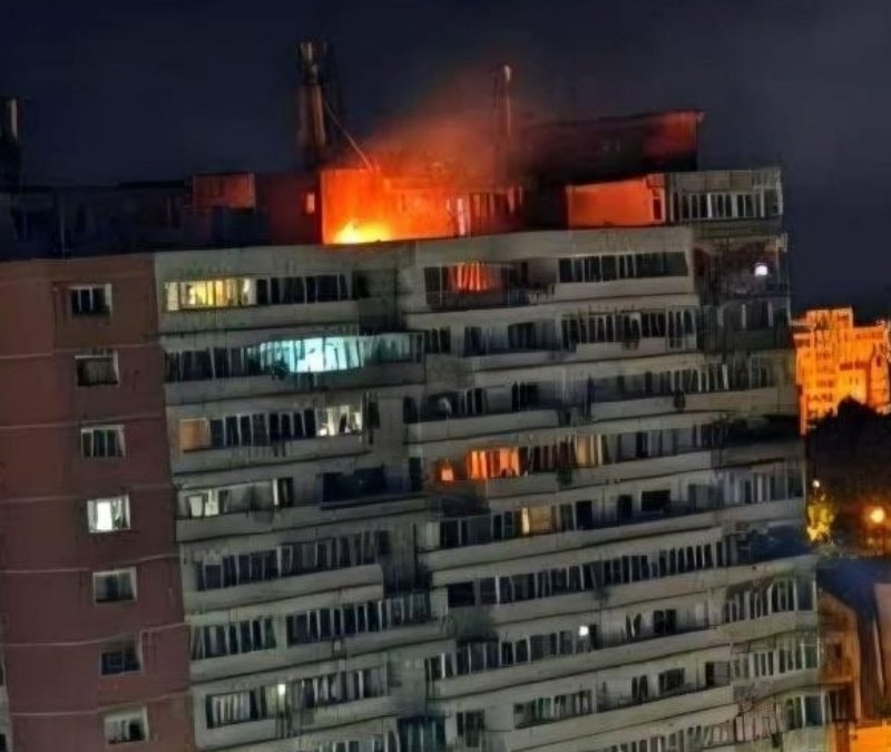 Romanya'da apartmana Rus İHA'sı isabet etti