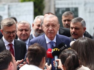 Cumhurbaşkanı Erdoğan, gazetecilerin iadei lokum ikramına "Dikkat ediyorum" dedi
