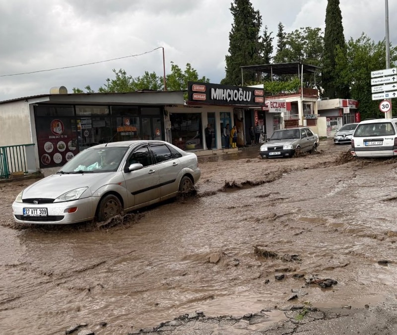 Osmaniye'de aynı gün içerisinde ikinci defa sel felaketi yaşadı