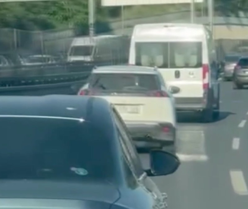 İstanbul'da makas atan ehliyetsiz sürücüye 176 bin lira ceza
