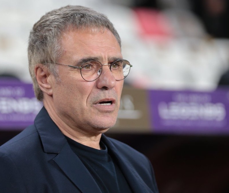 Ersun Yanal'dan dikkat çeken paylaşım: Soyunma odası aklında kalıyor